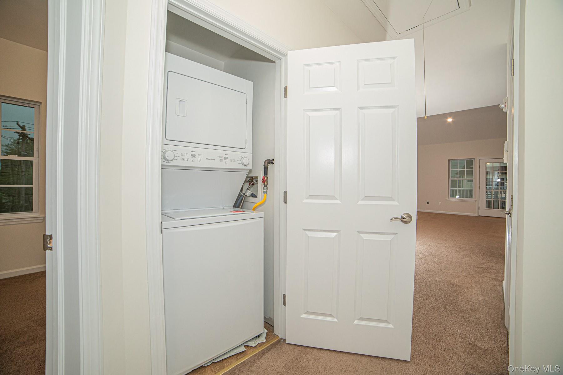 975 Main Street # 13, Farmingdale, NY 11735