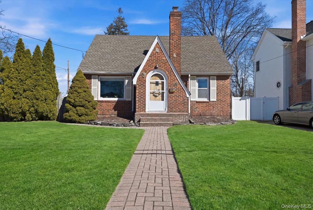 120 Linwood Avenue, North Bellmore, NY 11710