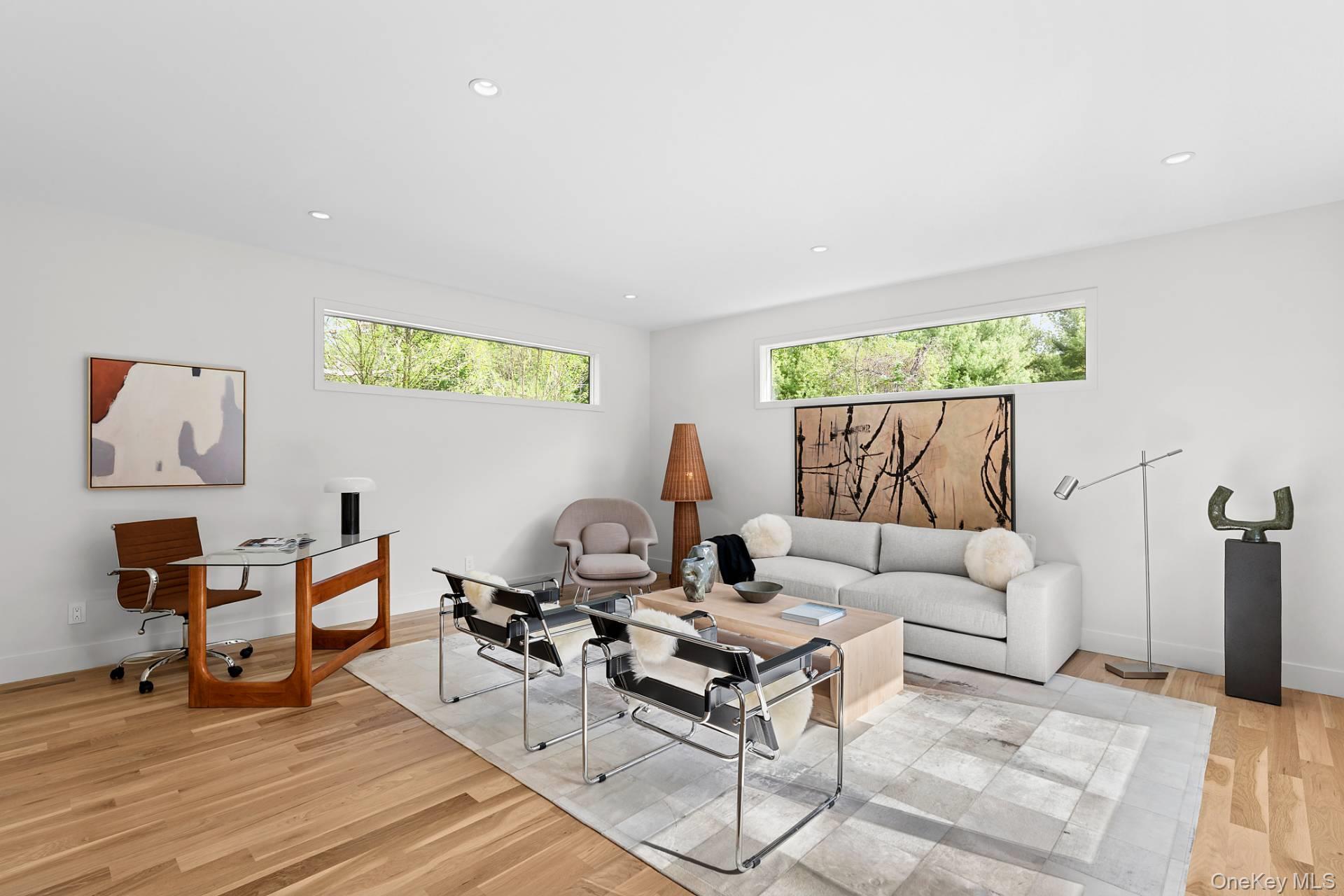 32 School Street, East Hampton, NY 11937