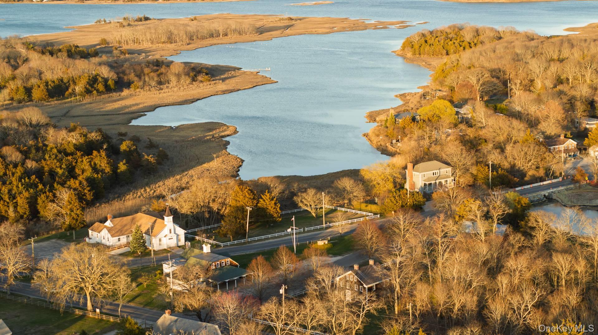 32 School Street, East Hampton, NY 11937