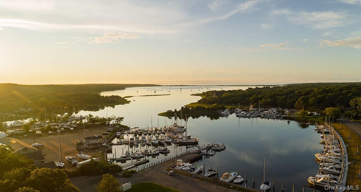 32 School Street, East Hampton, NY 11937