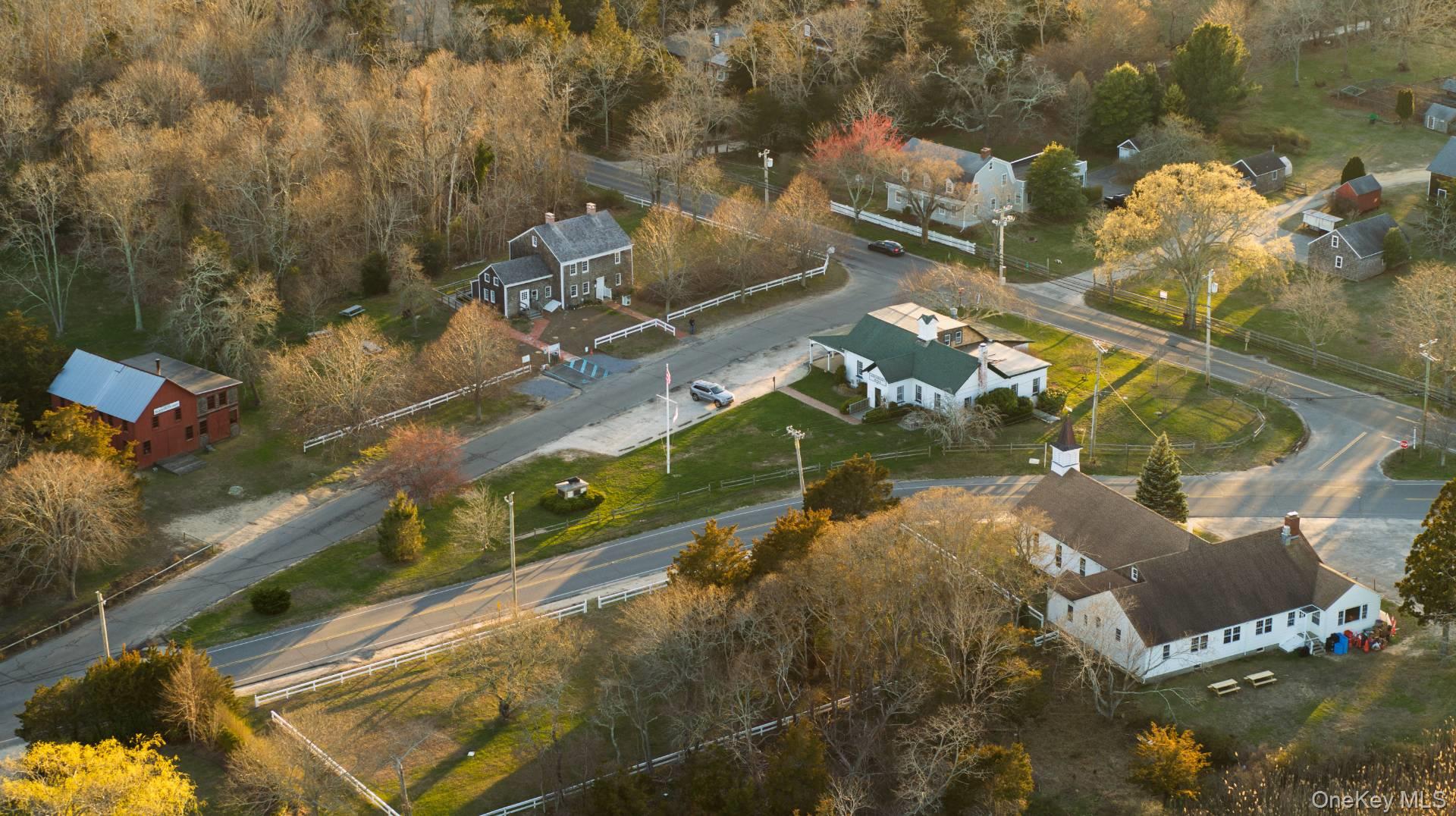 32 School Street, East Hampton, NY 11937