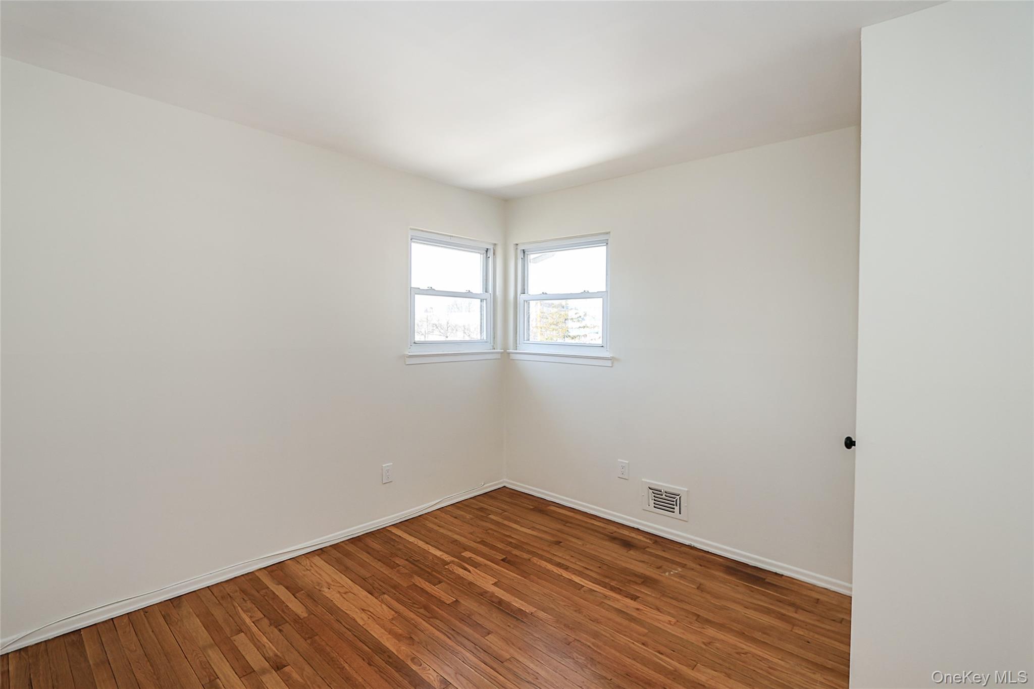 21614 132nd Road, Springfield Gardens, NY 11413