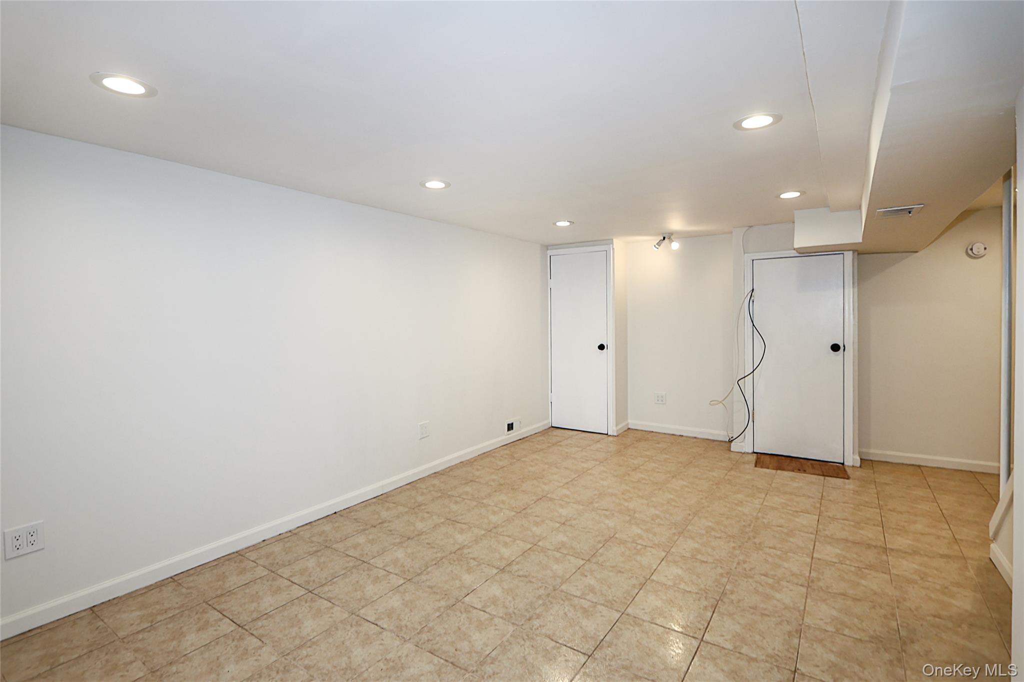 21614 132nd Road, Springfield Gardens, NY 11413