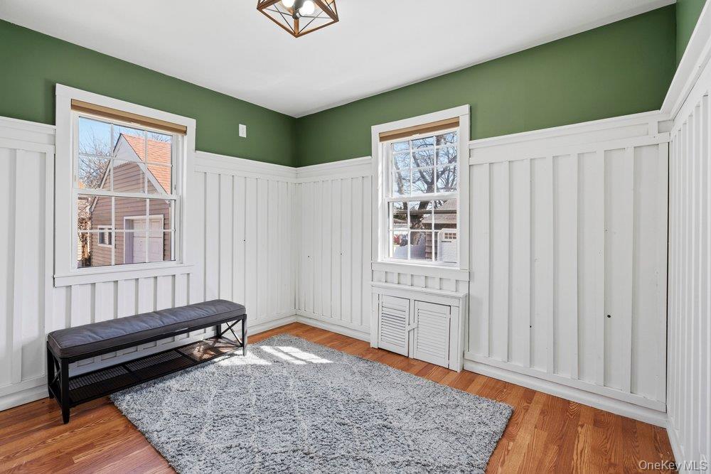 303 Kansas Street, Lindenhurst, NY 11757