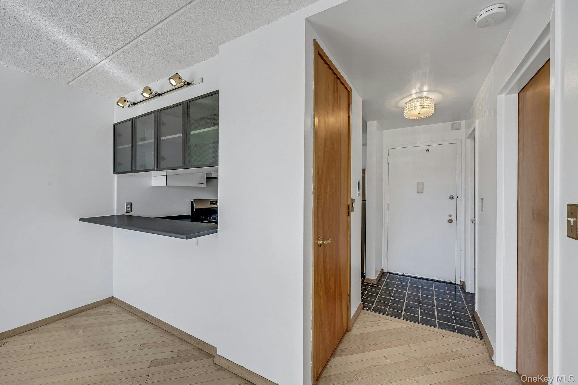 703 Pelham Road # 412, New Rochelle, NY 10805