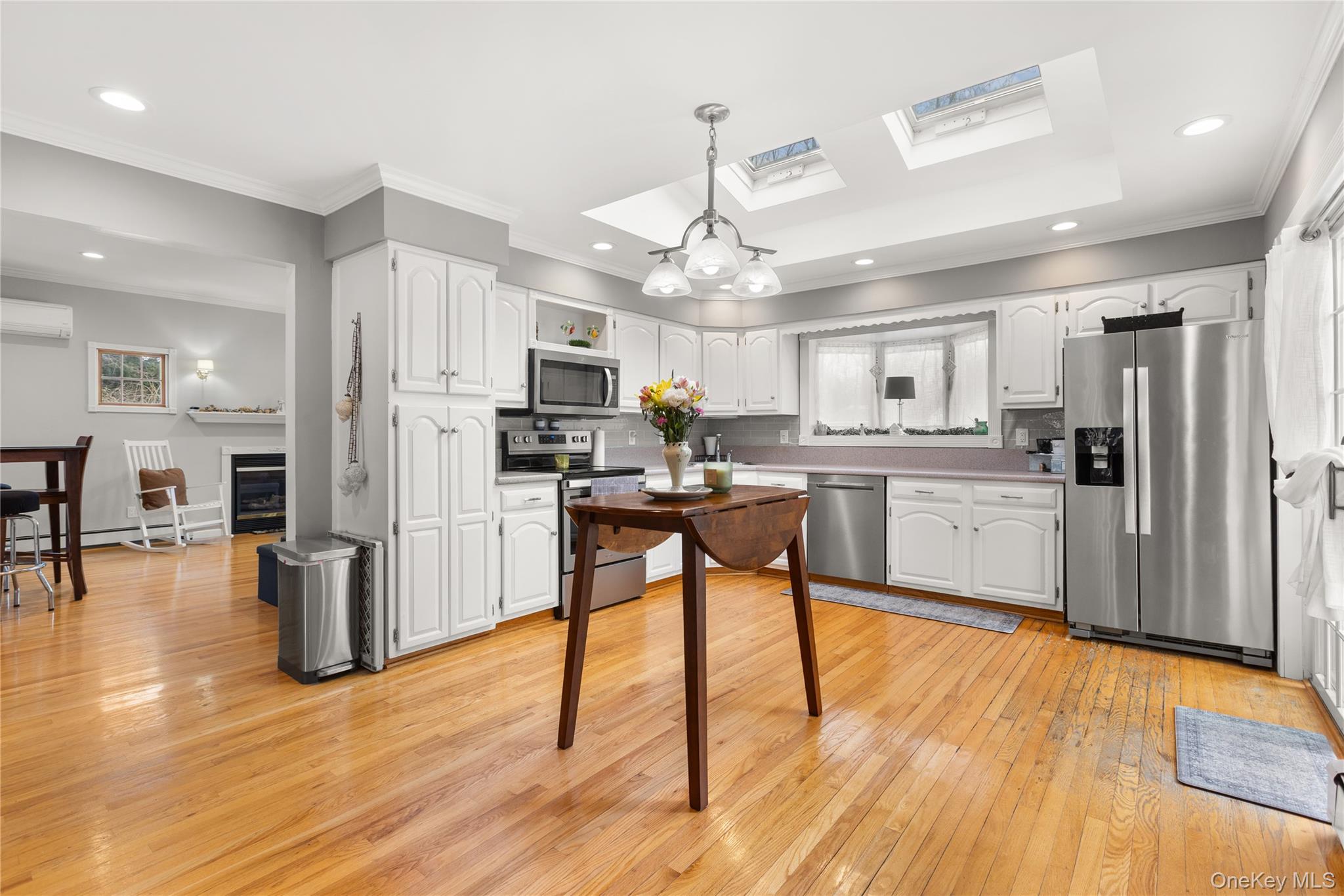 89 Cotter Street, West Islip, NY 11795