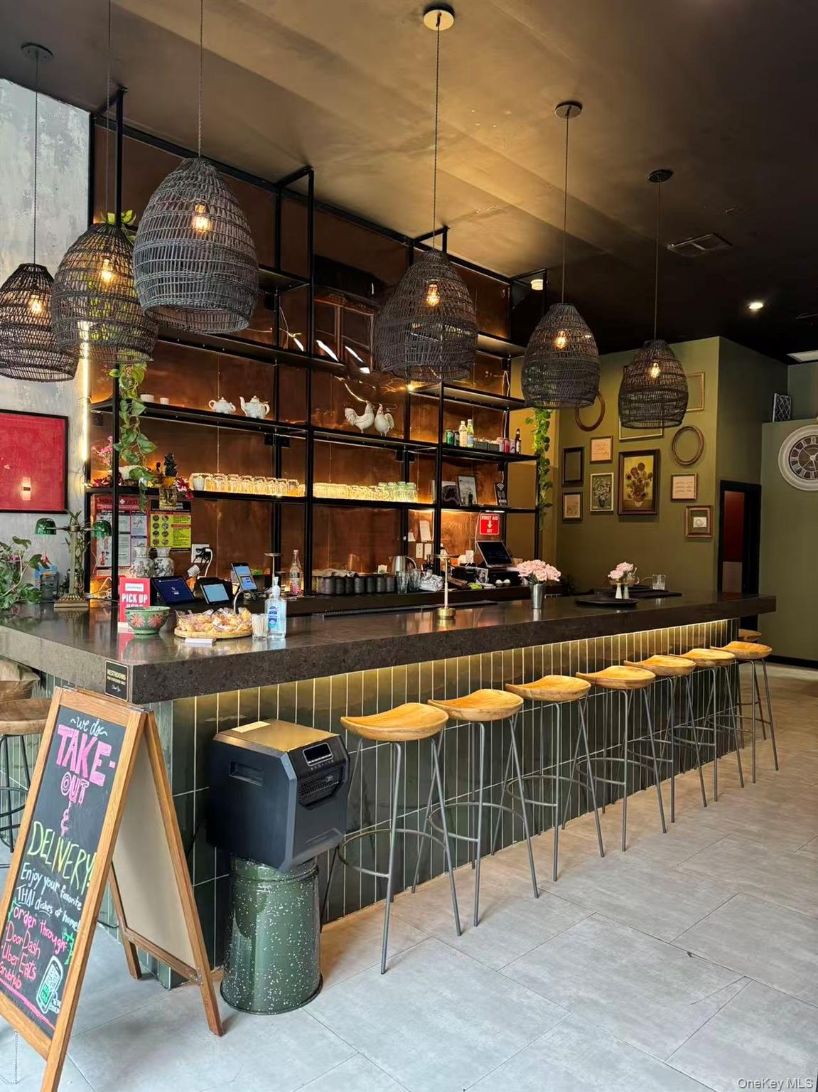 988 Manhattan Avenue, Brooklyn, NY 11222