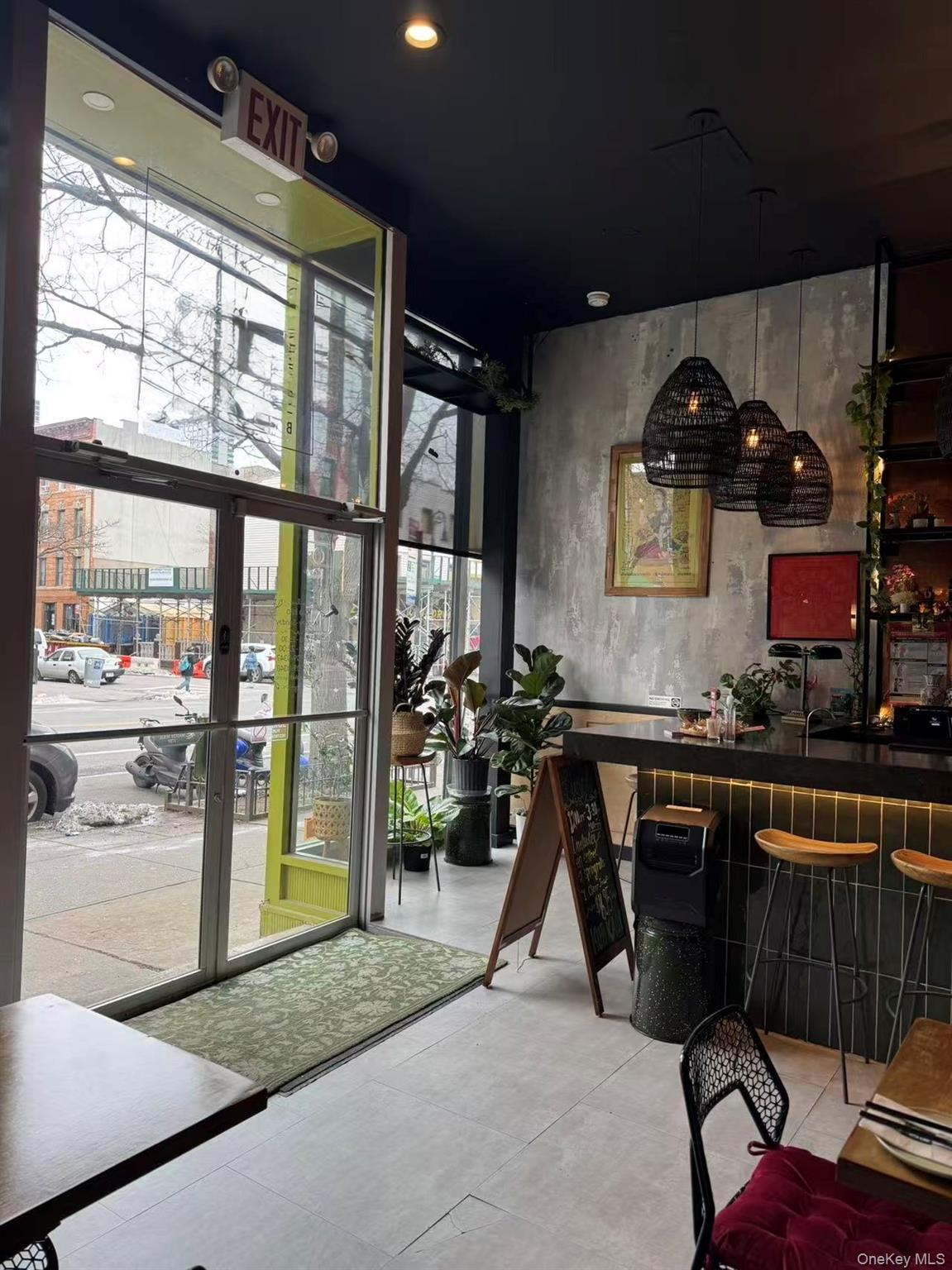 988 Manhattan Avenue, Brooklyn, NY 11222