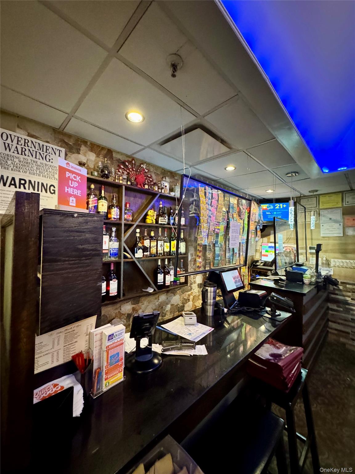 46 E Sunrise Highway, Lindenhurst, NY 11757