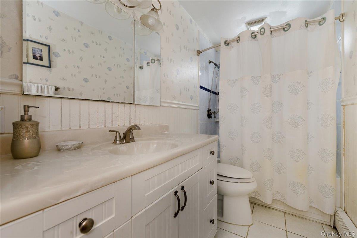 30 Middle Drive, Huntington, NY 11743