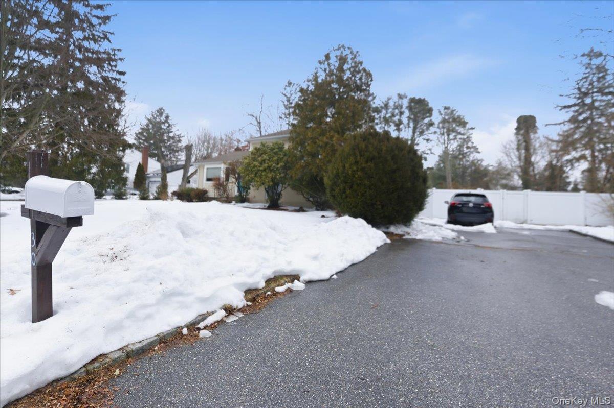 30 Middle Drive, Huntington, NY 11743