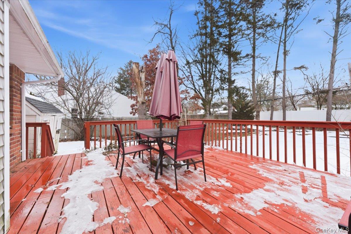 30 Middle Drive, Huntington, NY 11743