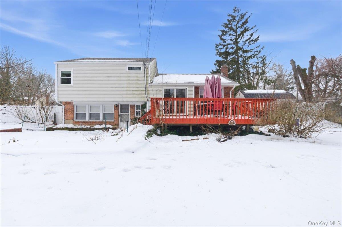 30 Middle Drive, Huntington, NY 11743