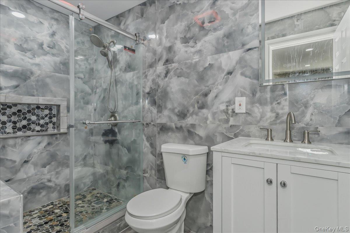 949 Union Street, Bohemia, NY 11716