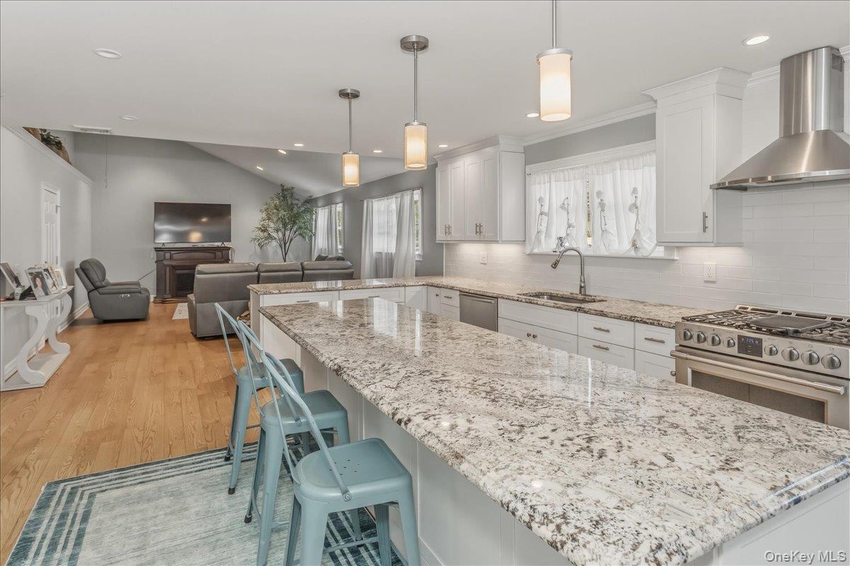 949 Union Street, Bohemia, NY 11716