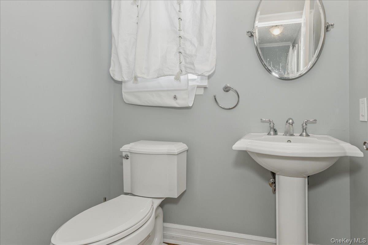 949 Union Street, Bohemia, NY 11716