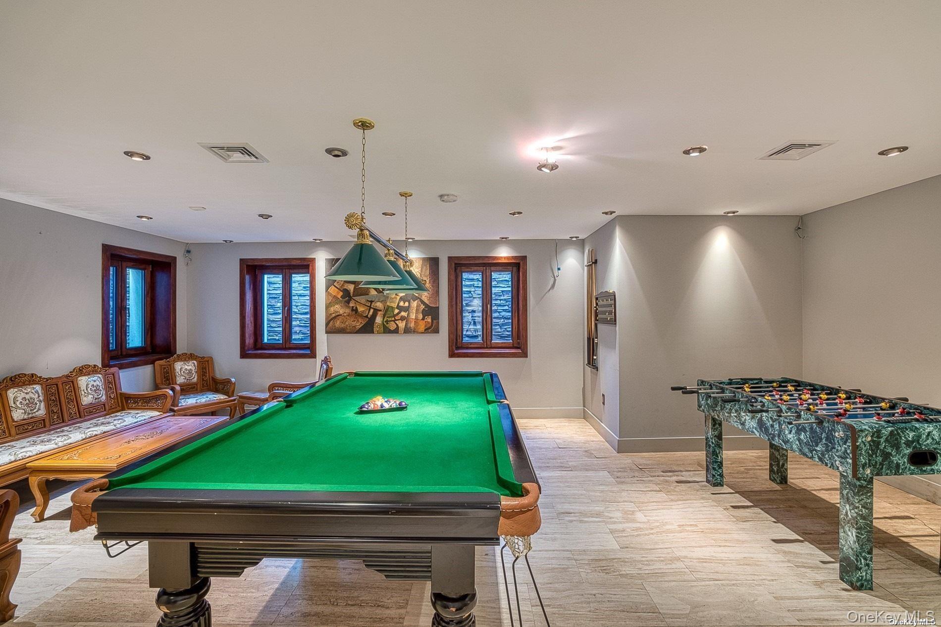 959 S End Road, Woodmere, NY 11598