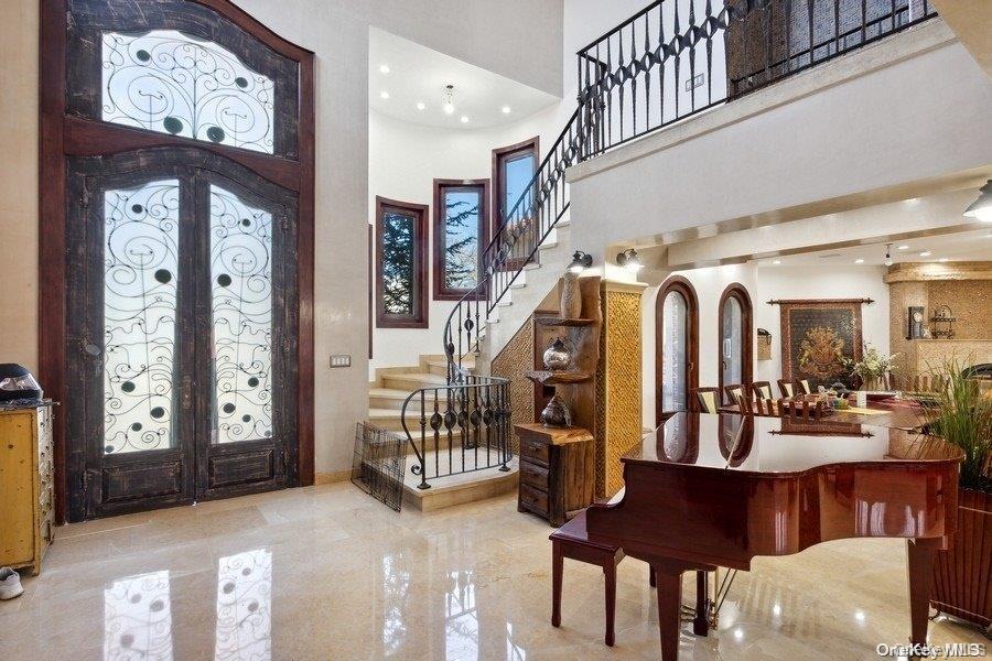 959 S End Road, Woodmere, NY 11598