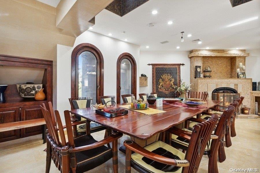 959 S End Road, Woodmere, NY 11598