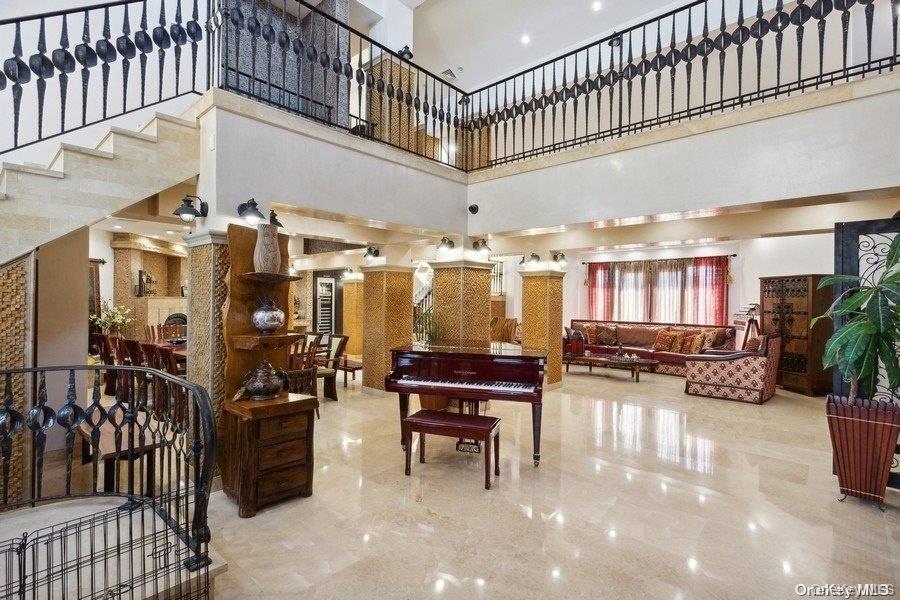 959 S End Road, Woodmere, NY 11598