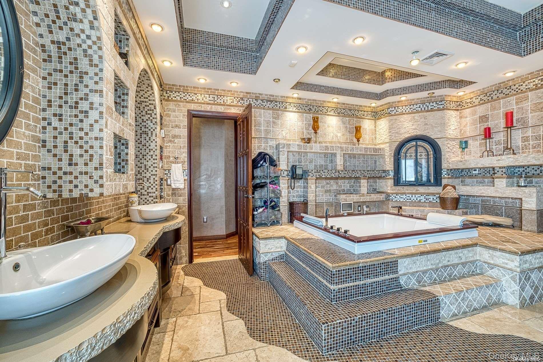 959 S End Road, Woodmere, NY 11598