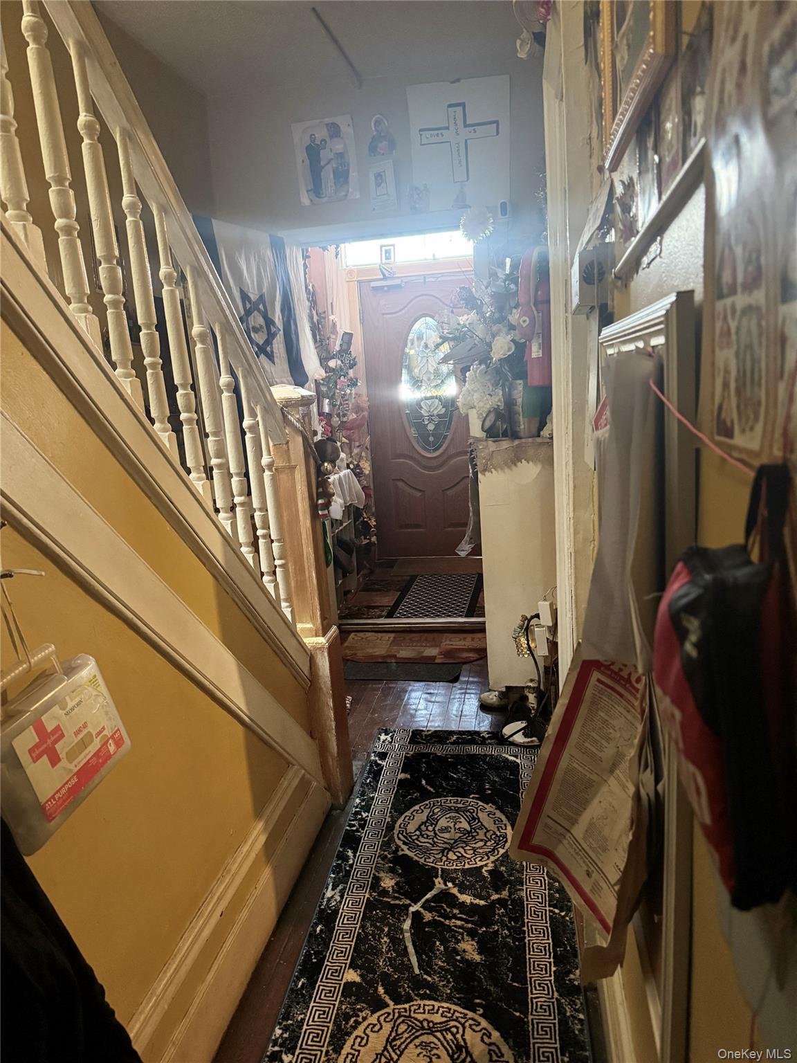 928 E 215th Street, Bronx, NY 10469