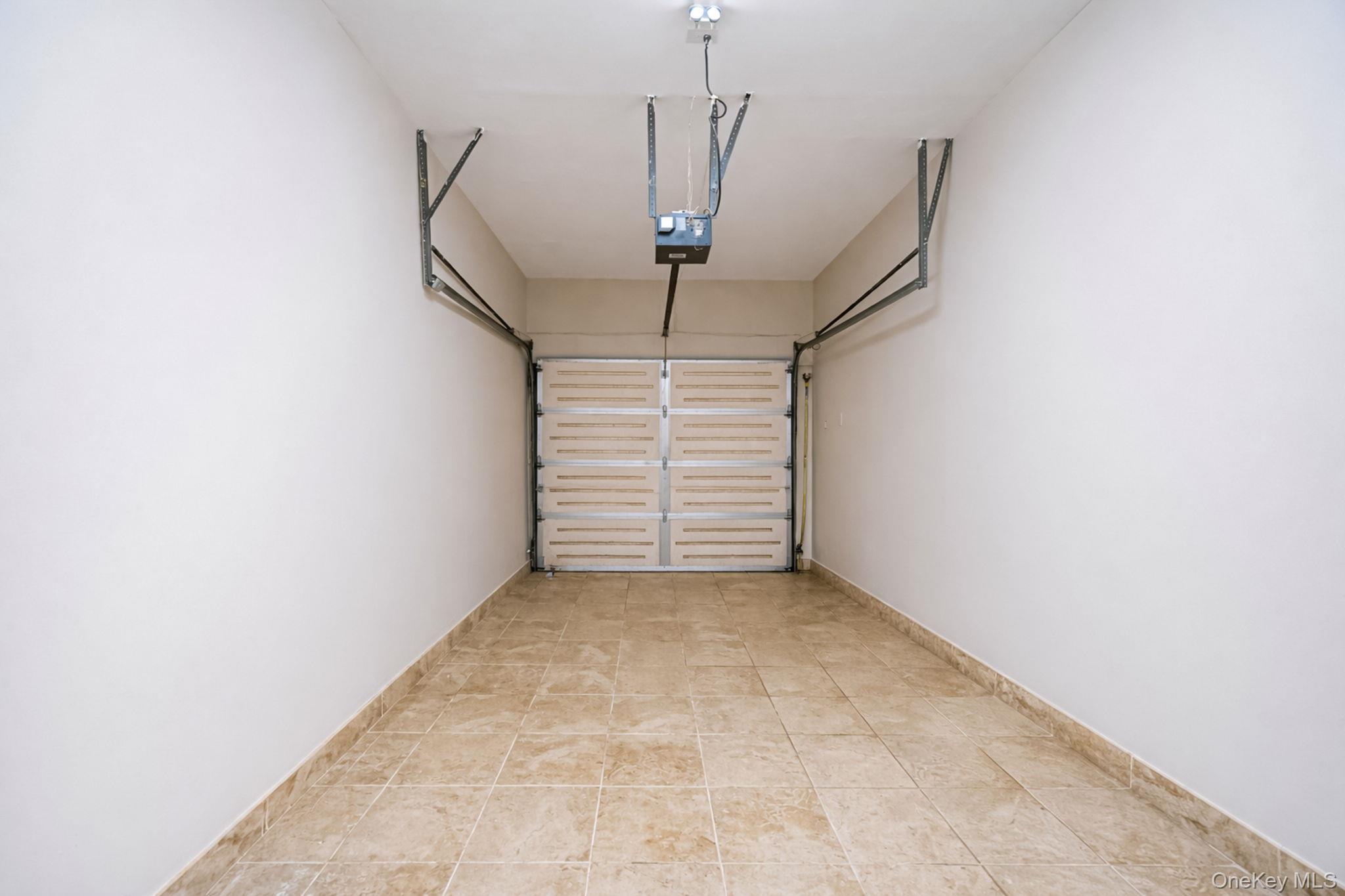 1027 Windermere Road, Franklin Square, NY 11010