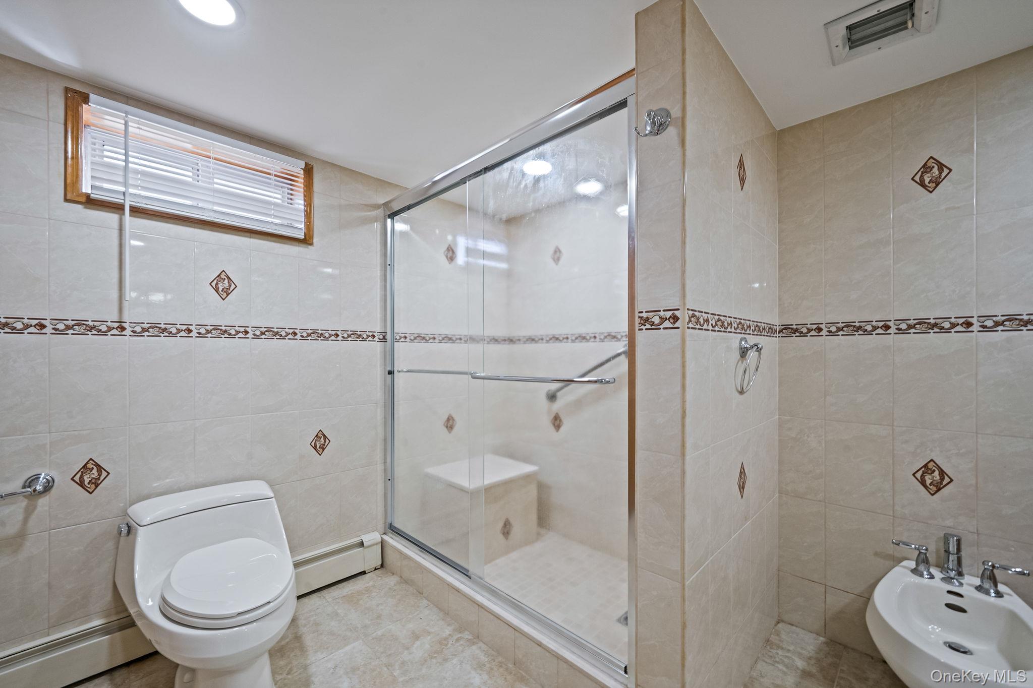 1027 Windermere Road, Franklin Square, NY 11010