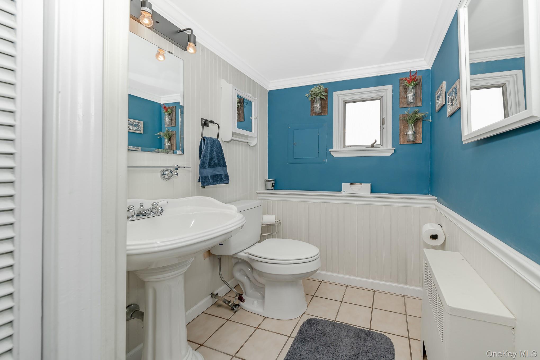 48 Butler Street, West Islip, NY 11795