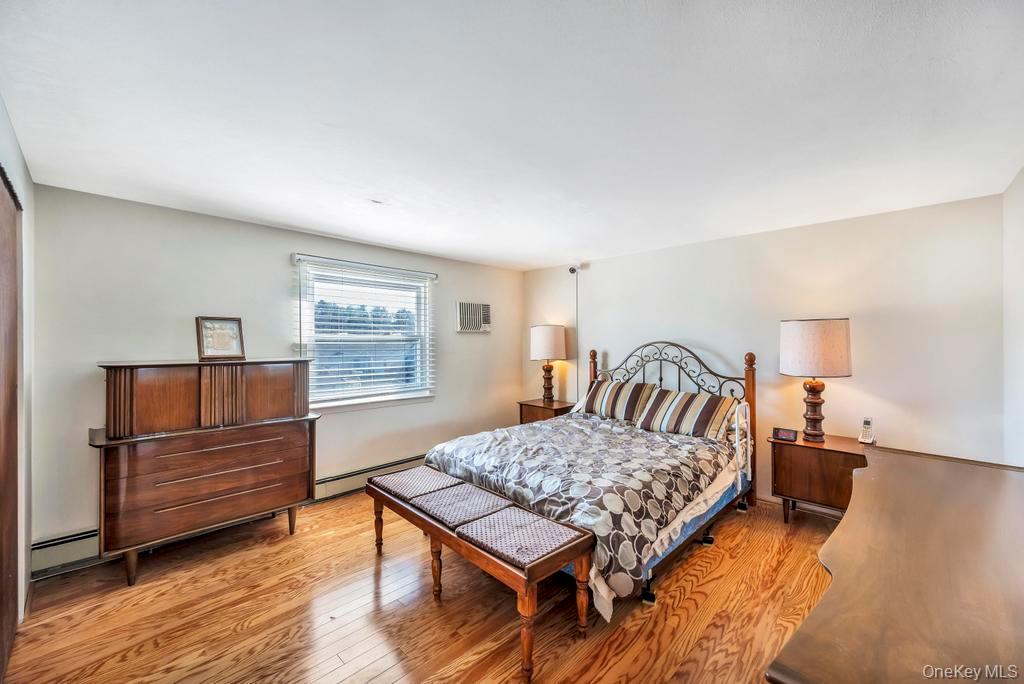 114 Norman Drive, Bohemia, NY 11716