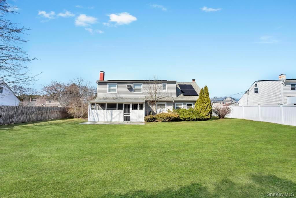 114 Norman Drive, Bohemia, NY 11716