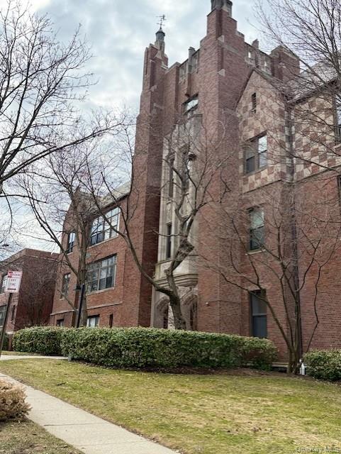 75 McKinley Avenue # B3-4, White Plains, NY 10606