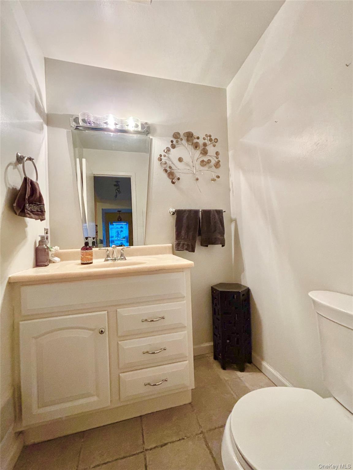 18 Kensington Court, Nanuet, NY 10954