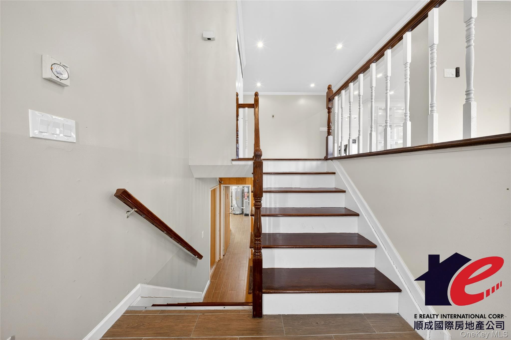 55 Executive Drive, Manhasset Hills, NY 11040