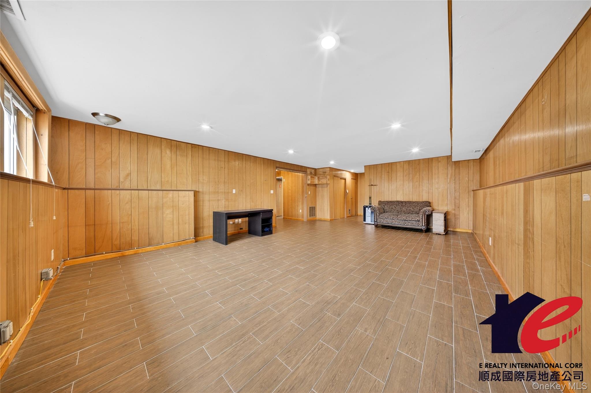 55 Executive Drive, Manhasset Hills, NY 11040