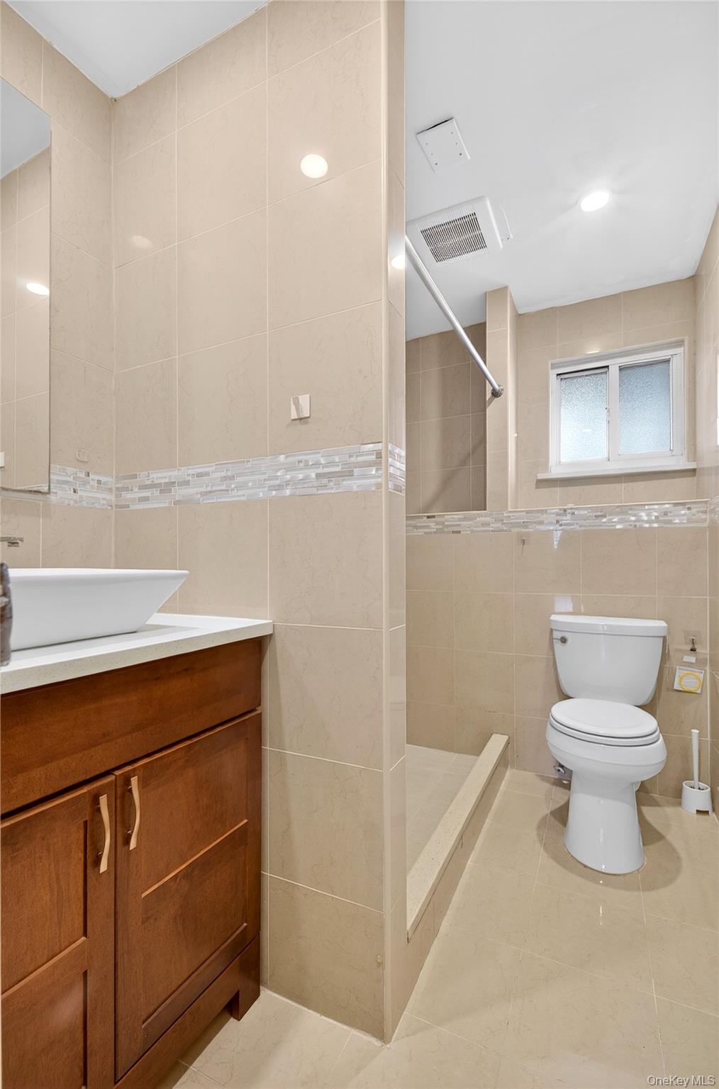 55 Executive Drive, Manhasset Hills, NY 11040