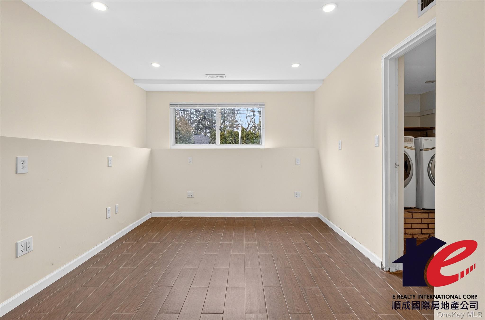 55 Executive Drive, Manhasset Hills, NY 11040