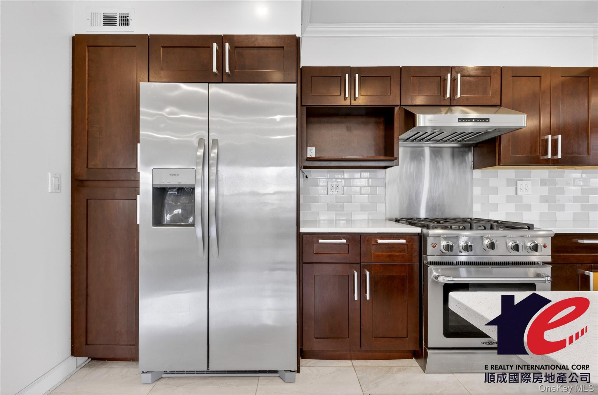 55 Executive Drive, Manhasset Hills, NY 11040