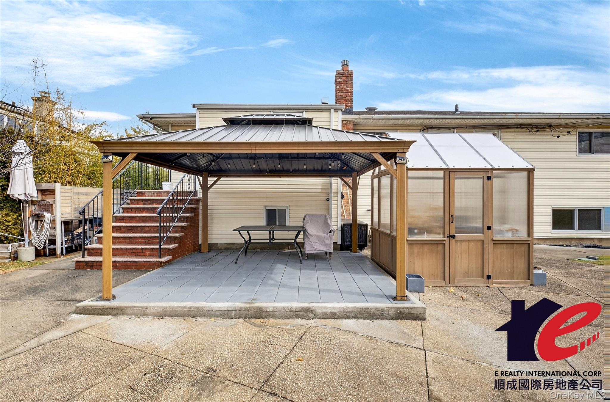 55 Executive Drive, Manhasset Hills, NY 11040