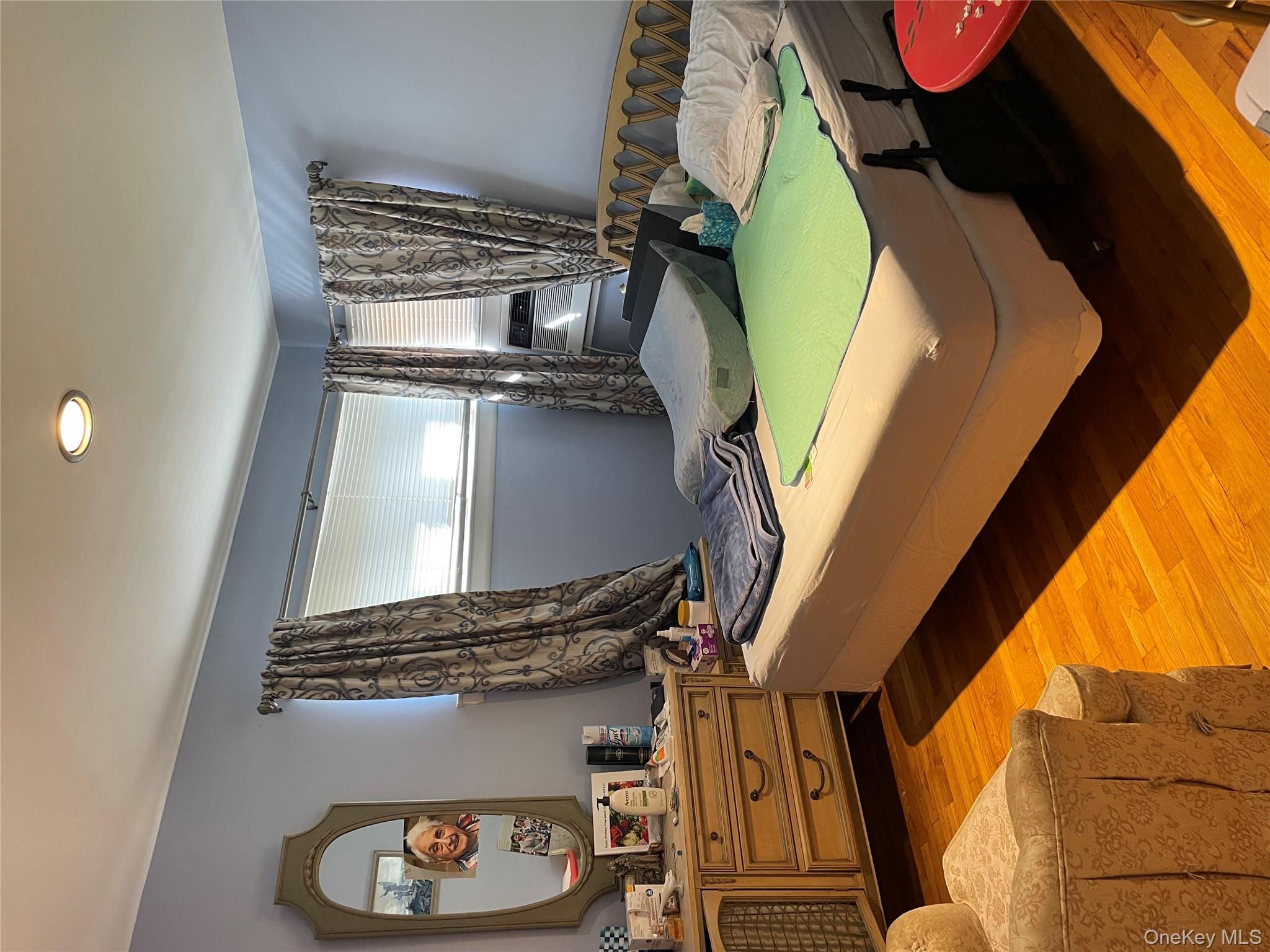 15458 20th Road, Whitestone, NY 11357