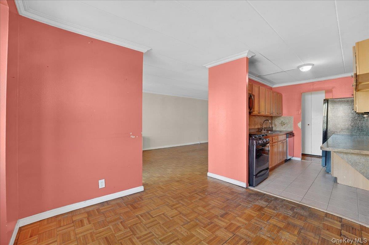 11 Park Avenue # 3D, Mount Vernon, NY 10550