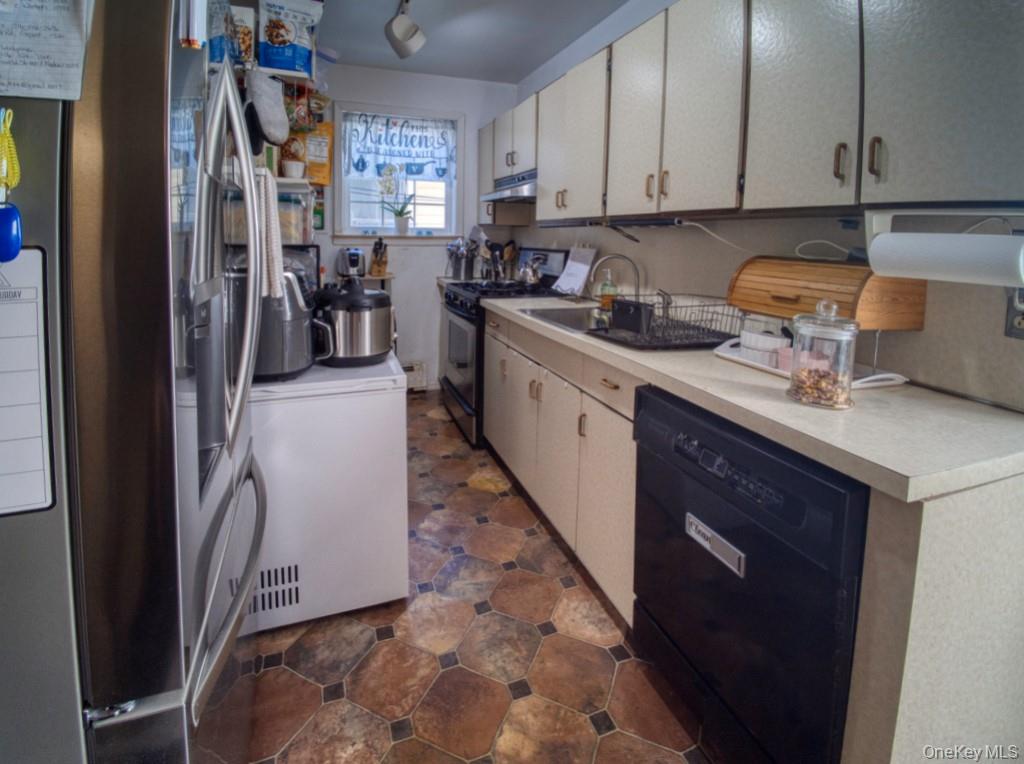 43 Michigan Street, Long Beach, NY 11561