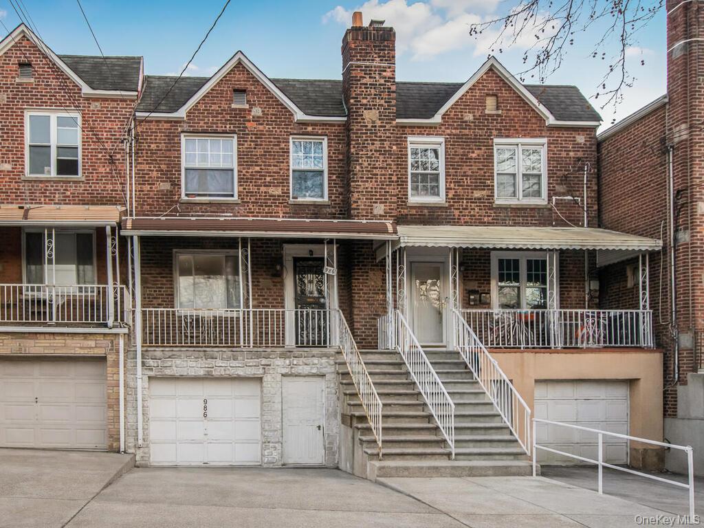 986 Neill Avenue, Bronx, NY 10462