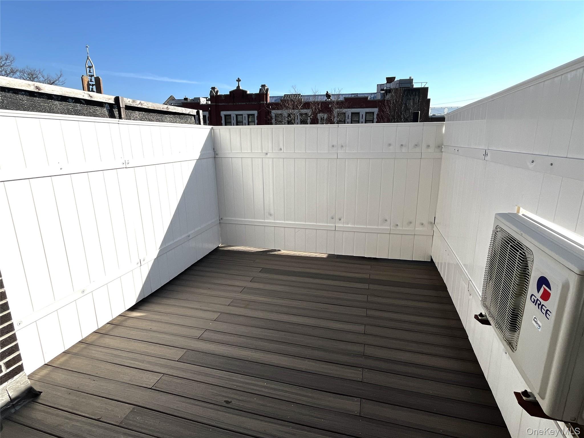 7026 Queens Boulevard # 2A, Woodside, NY 11377