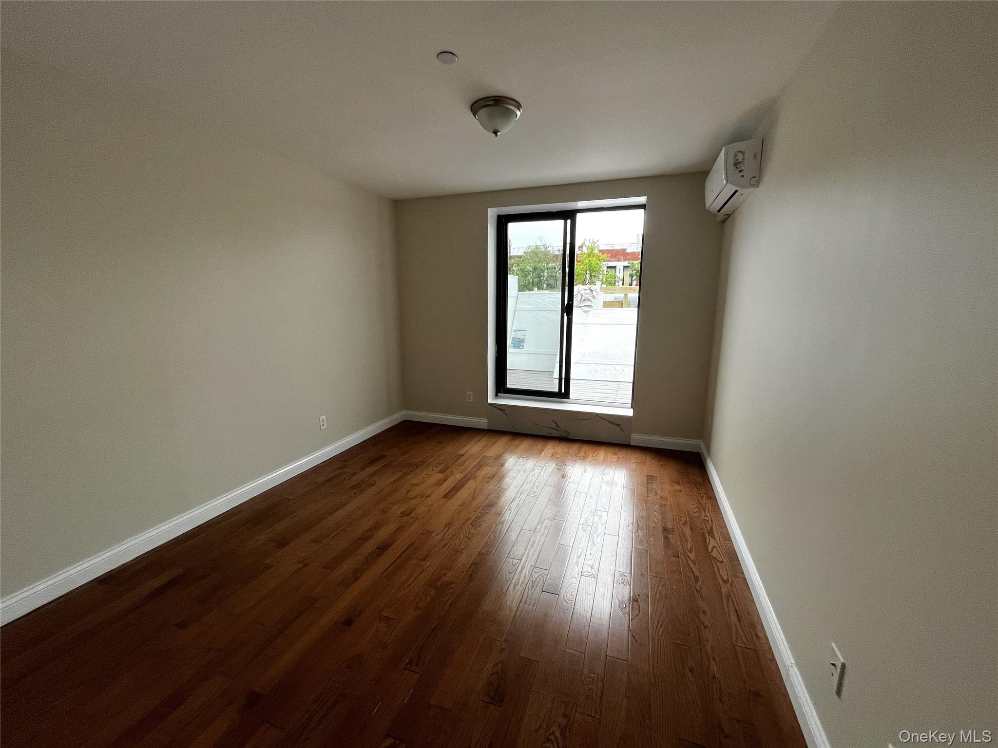 7026 Queens Boulevard # 2A, Woodside, NY 11377