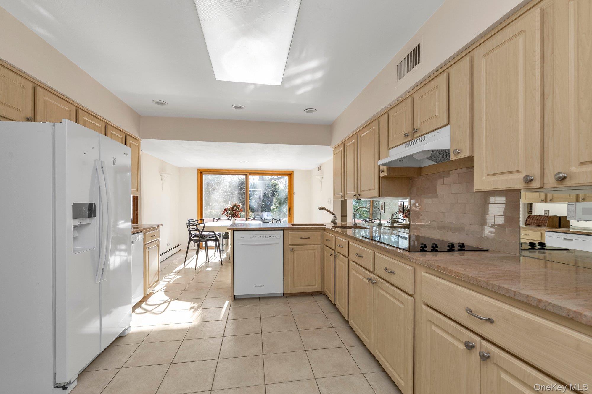 2038 Berfond Court, Merrick, NY 11566