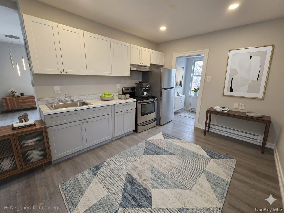 932 E 215TH ST, Bronx, NY 10469