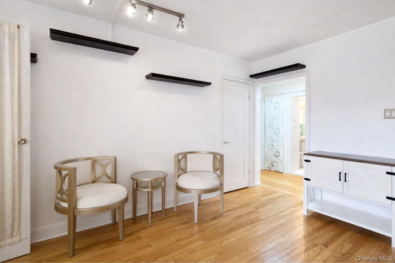 193-02 39 Avenue # 1, Flushing, NY 11358