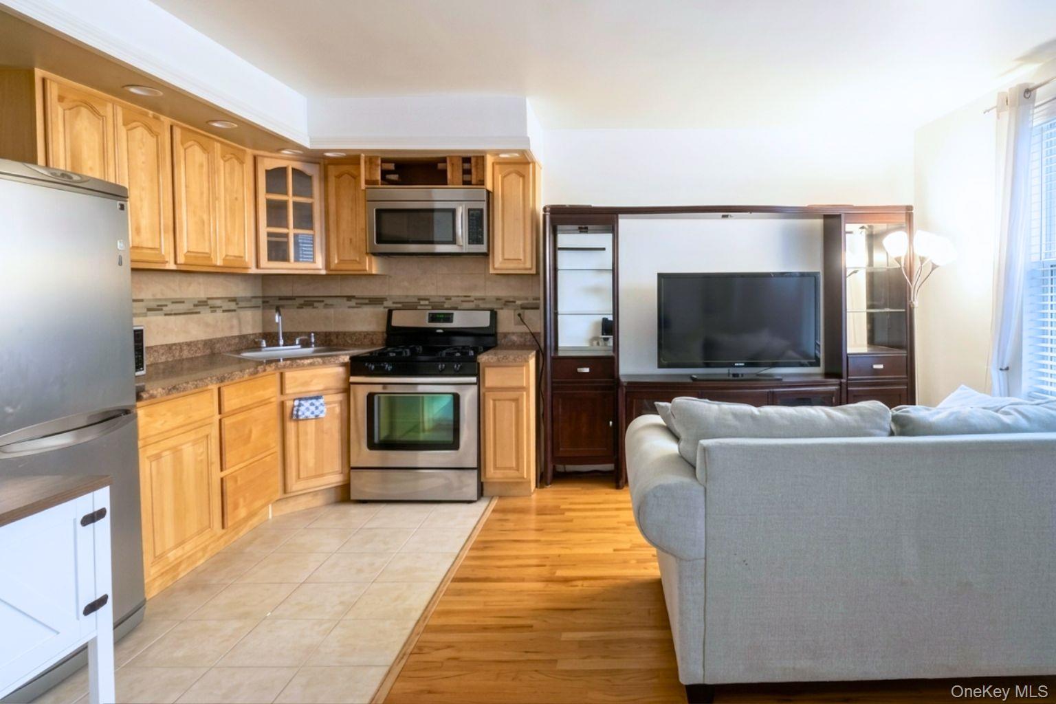 193-02 39 Avenue # 1, Flushing, NY 11358